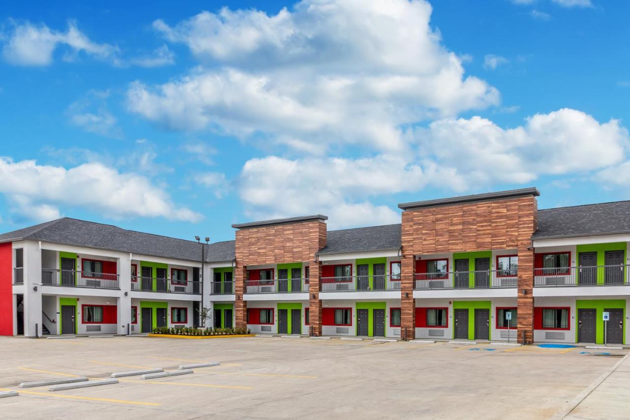 Americas Best Value Inn & Suites Kingwood Iah Airport Humble Exterior photo
